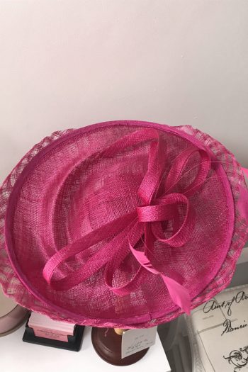 Lovely fuchsia pink hat by J Bees BNWT